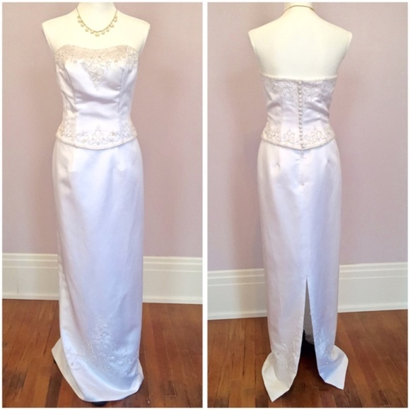 Alfred Angelo Dresses & Skirts - NWT Alfred Angelo White Sheath Wedding Dress